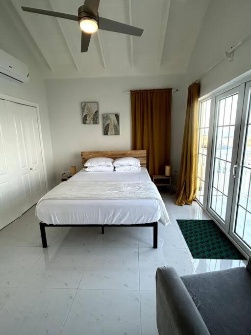 Irie Vibes Ocean View Villa Negril Bagian luar foto