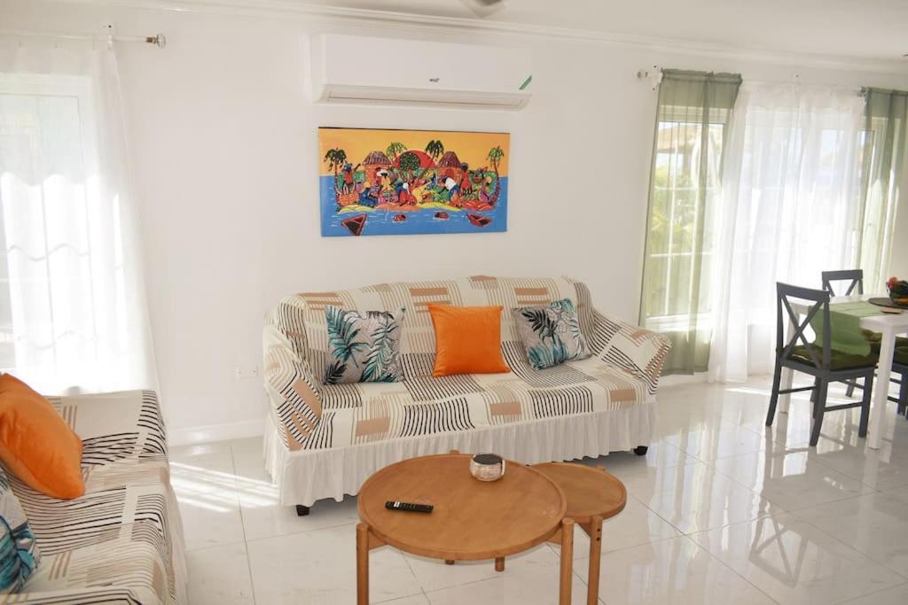 Irie Vibes Ocean View Villa Negril Bagian luar foto