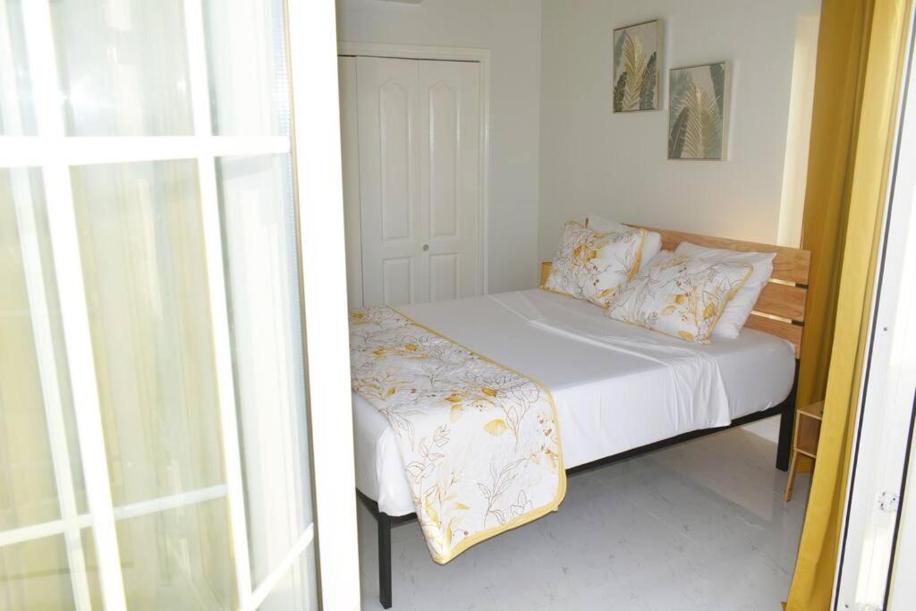 Irie Vibes Ocean View Villa Negril Bagian luar foto