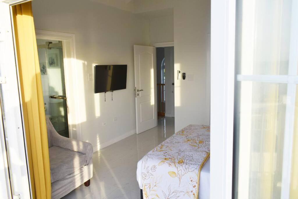 Irie Vibes Ocean View Villa Negril Bagian luar foto